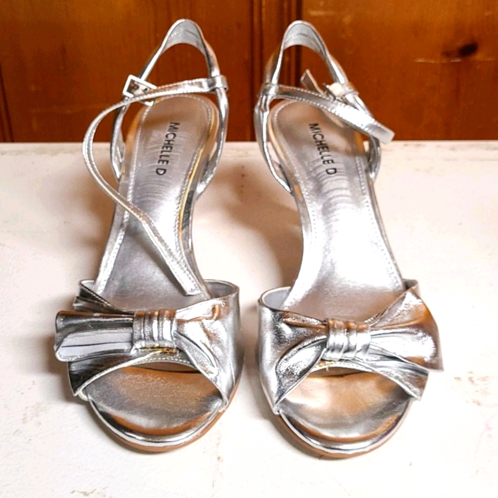 Women's high heel shoe